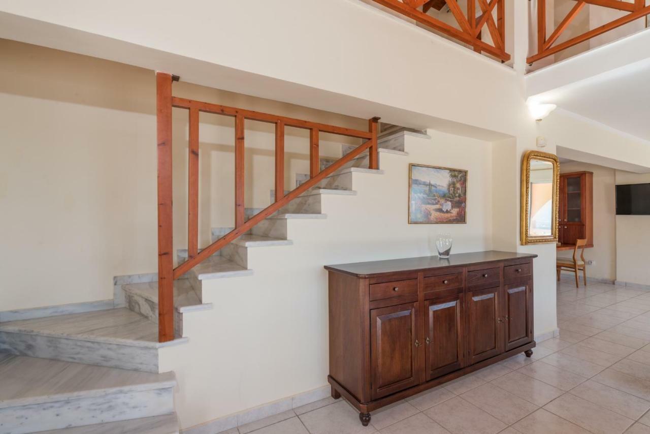 Villa Diana Lagopodhon Extérieur photo